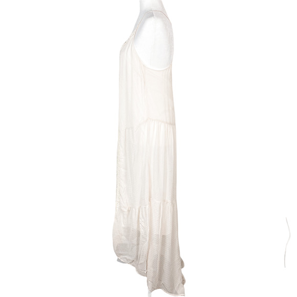 ASTR Cream White Lace Maxi Dress Size Medium - Picture 7 of 15